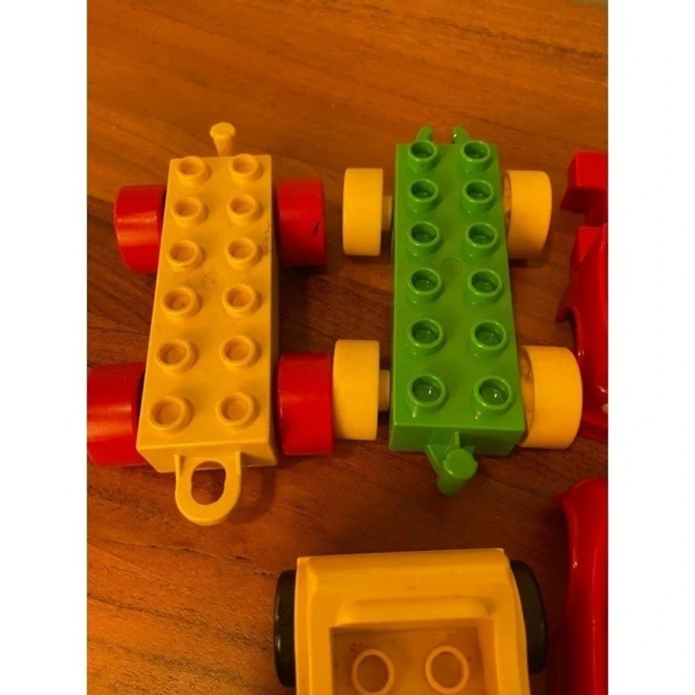 Lego Duplo Vehicle Car Truck Base Lot Red Yellow Blue Green Fire Cat 10 pc
